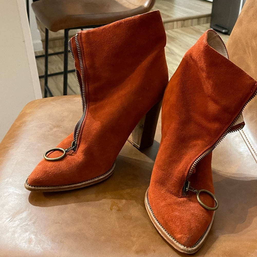 Chinese Laundry booties